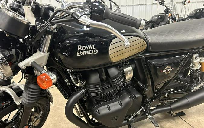 2024 Royal Enfield INT650 Black Ray