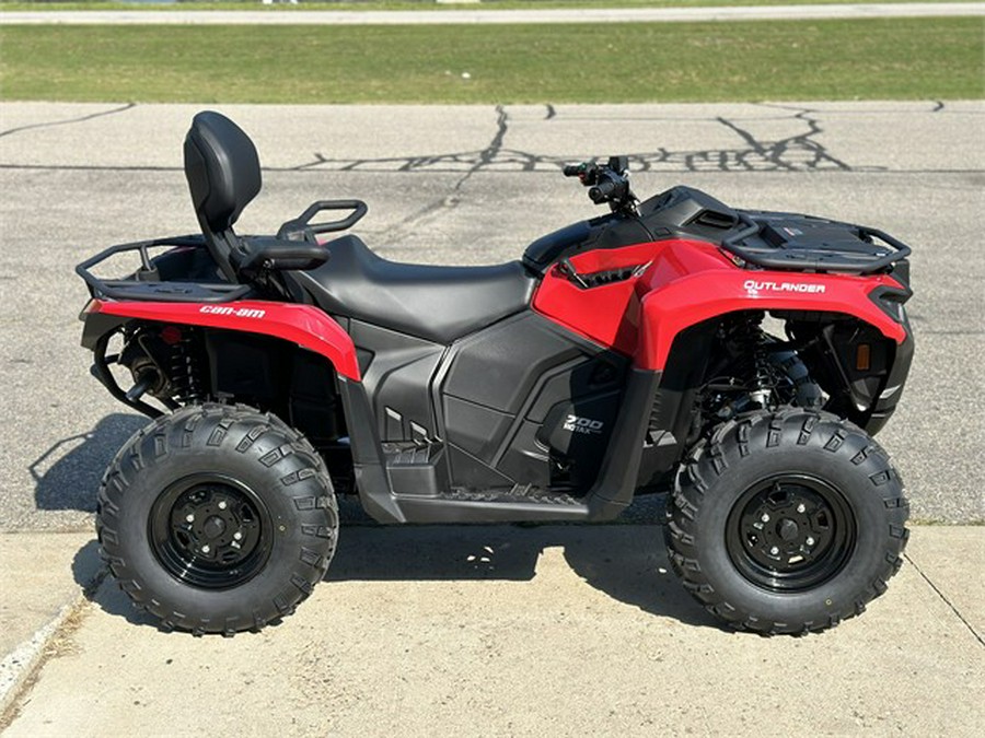 2023 Can-Am Outlander MAX DPS 700