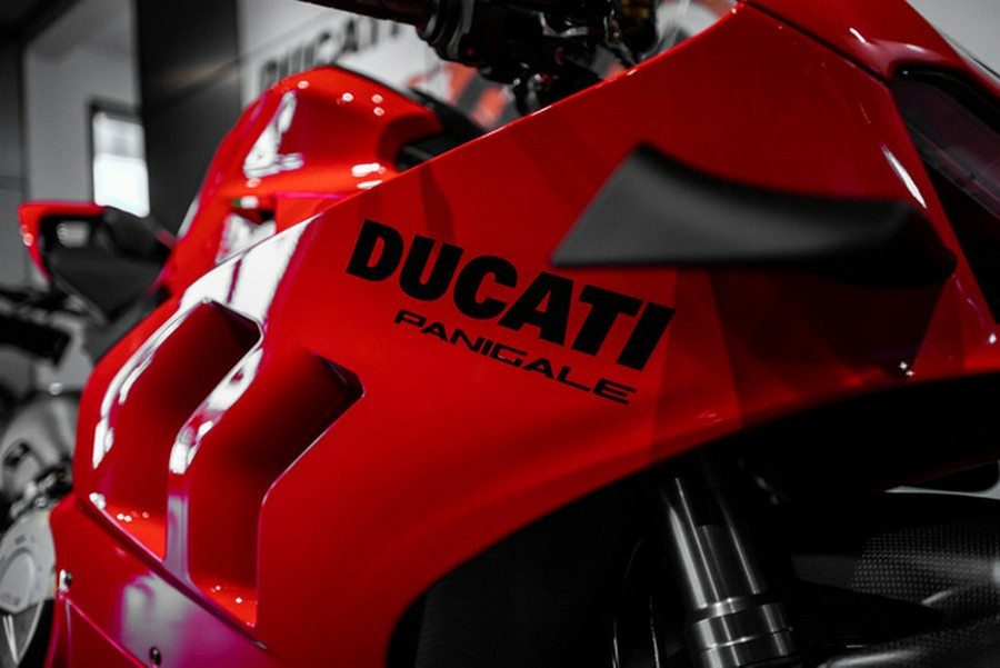 2024 Ducati Panigale V4 Red