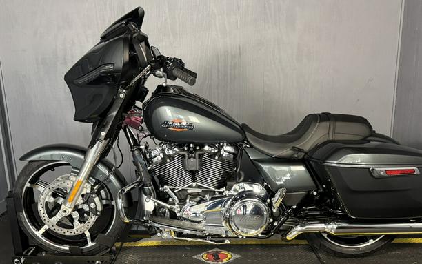 2025 Harley-Davidson Street Glide® FLHX IRON HORSE MTLC