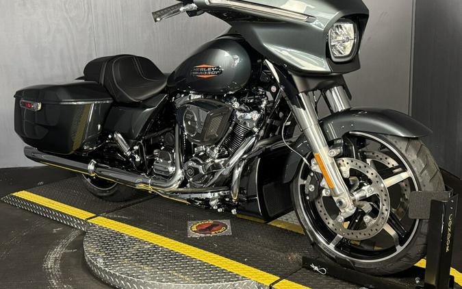 2025 Harley-Davidson Street Glide® FLHX IRON HORSE MTLC