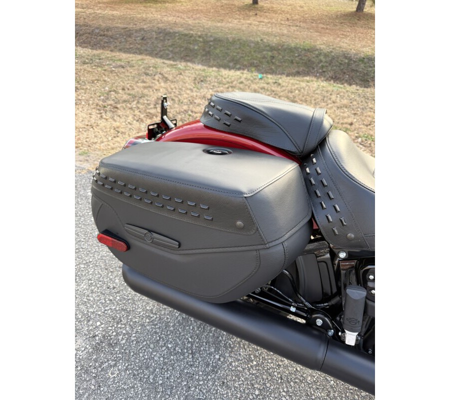 2026 Harley-Davidson® FLHC Heritage Classic®