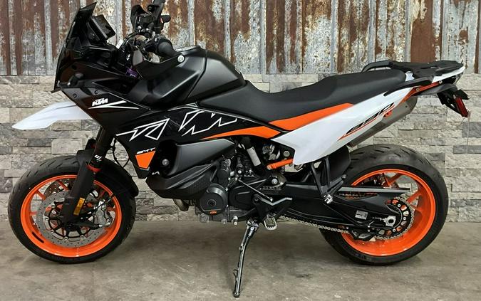 2024 KTM 890 SMT