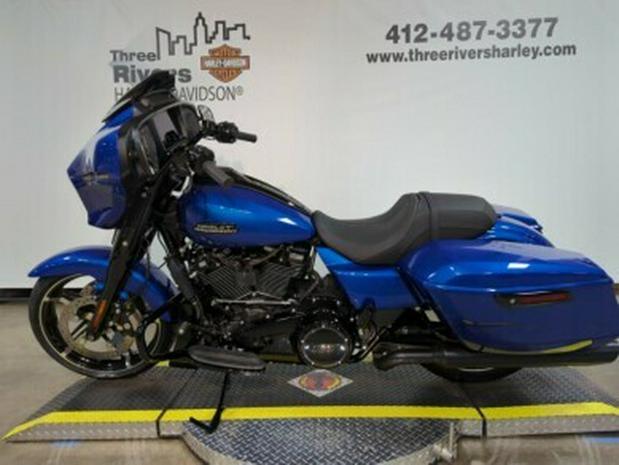 2024 Harley-Davidson® Street Glide® Blue Burst – Black Finish