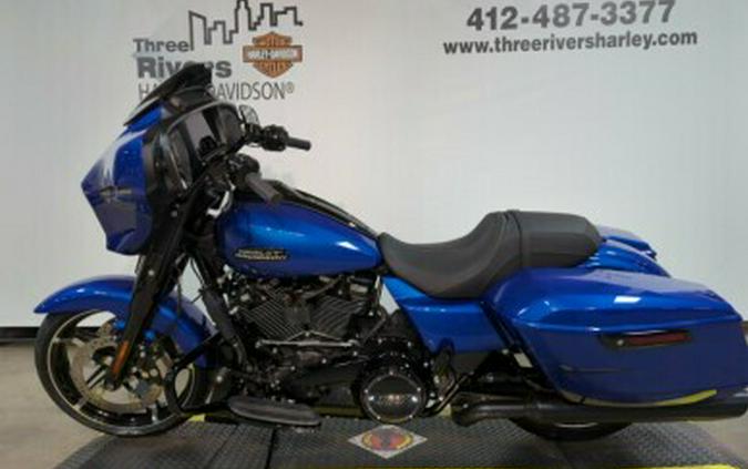 2024 Harley-Davidson® Street Glide® Blue Burst – Black Finish