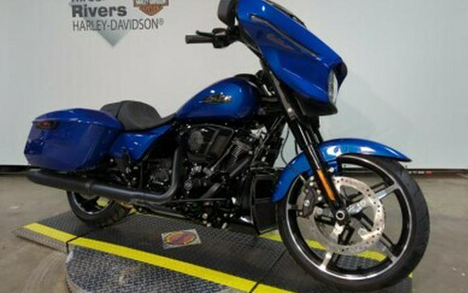 2024 Harley-Davidson® Street Glide® Blue Burst – Black Finish