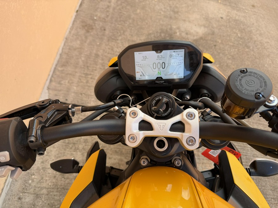 2024 Triumph STREET TRIPL RS