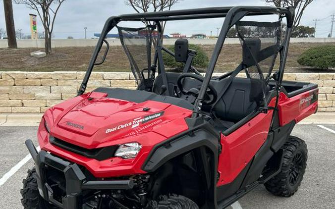 2025 Honda Pioneer 1000 Deluxe