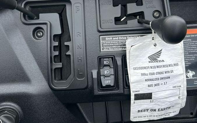 2025 Honda Pioneer 1000 Deluxe