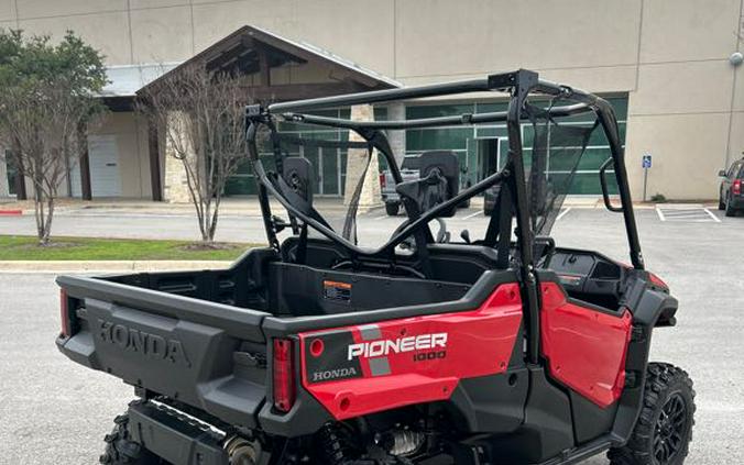 2025 Honda Pioneer 1000 Deluxe