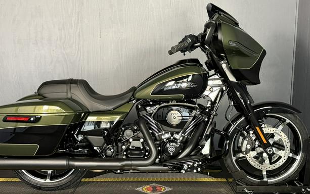 2026 Street Glide® FLHX
