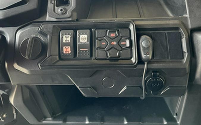 2022 Can-Am Defender MAX XT HD9