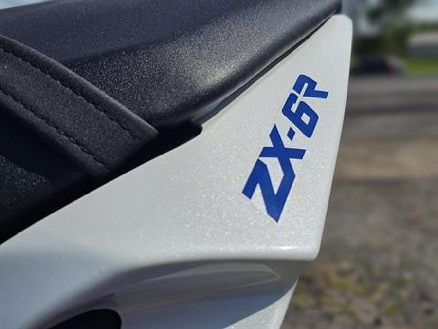 2024 Kawasaki Ninja ZX-6R 40th Anniversary Edition ABS
