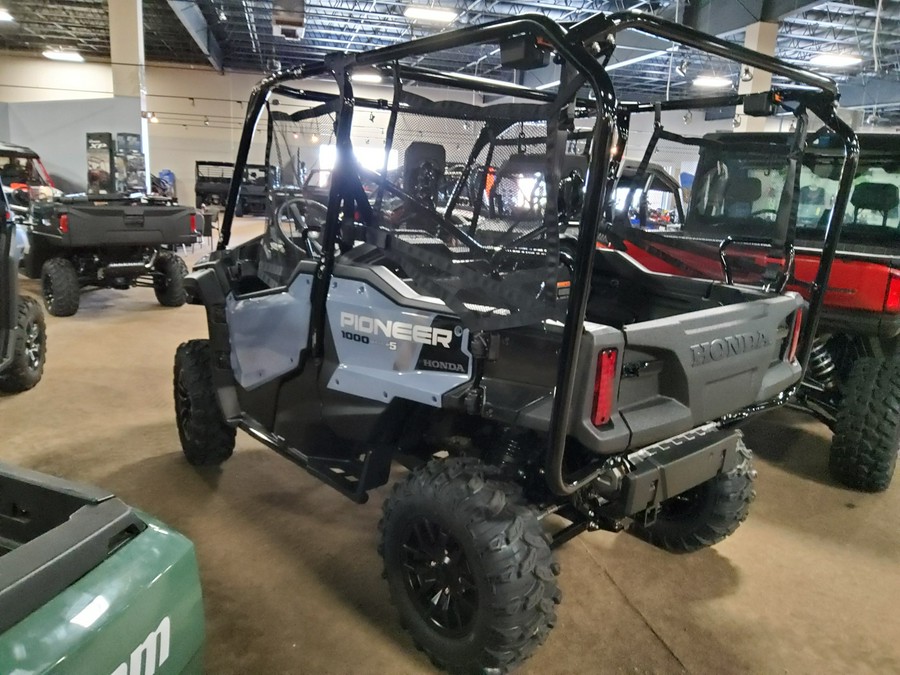 2024 Honda Pioneer 1000-5 Deluxe