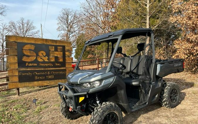 2024 Can-Am® Defender XT HD10