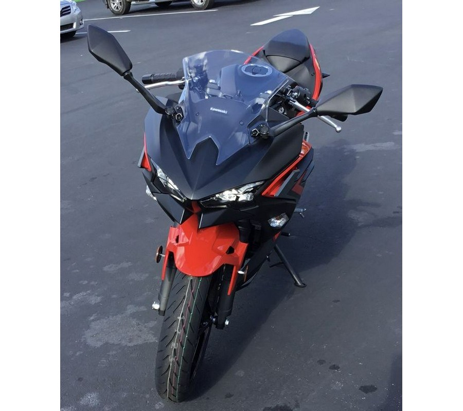 2025 Kawasaki Ninja® 500 SE ABS