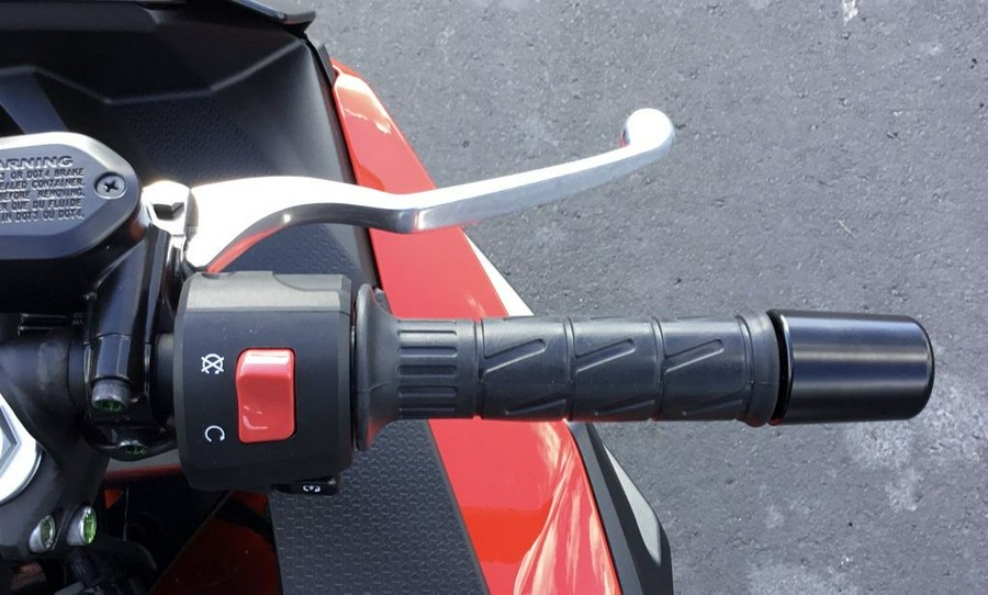 2025 Kawasaki Ninja® 500 SE ABS