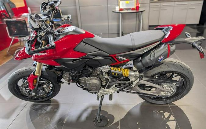 2026 Ducati Hypermotard V2 Demo