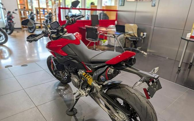 2026 Ducati Hypermotard V2 Demo