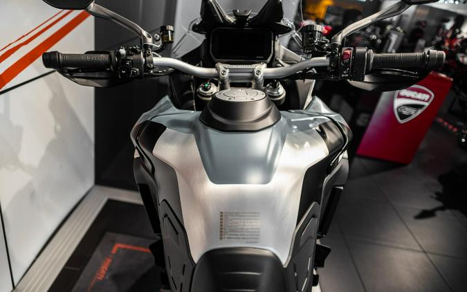 2026 Ducati MULTISTRADA V4 RALLY TRAVEL RADAR