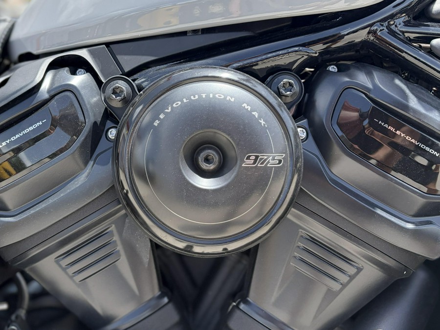 2025 HARLEY Nightster Special