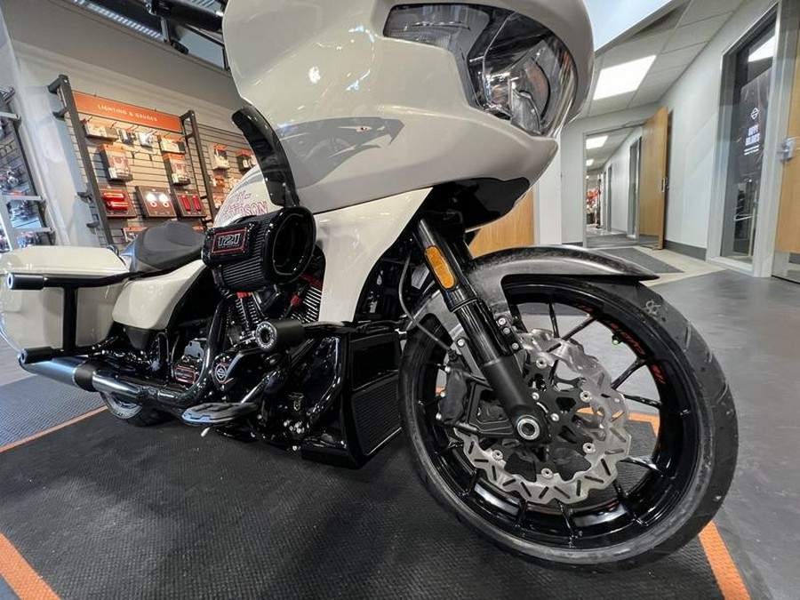 2024 Harley-Davidson® FLTRXSTSE - CVO™ Road Glide® ST