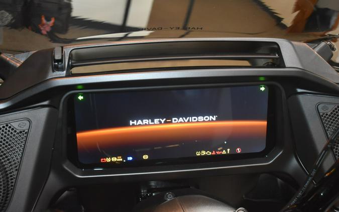 FLTRX 2025 Road Glide®