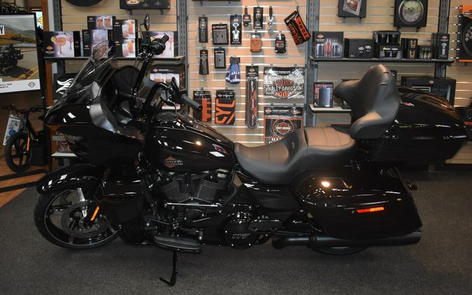 FLTRX 2025 Road Glide®