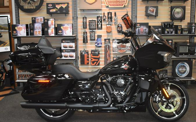 FLTRX 2025 Road Glide®