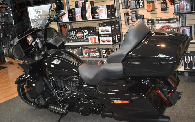FLTRX 2025 Road Glide®