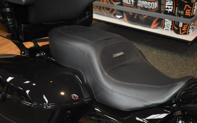 FLTRX 2025 Road Glide®