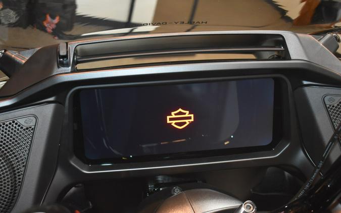 FLTRX 2025 Road Glide®