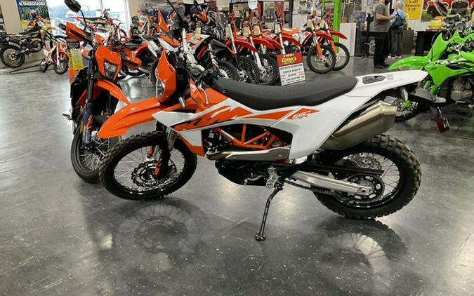 2026 KTM Enduro 690 R