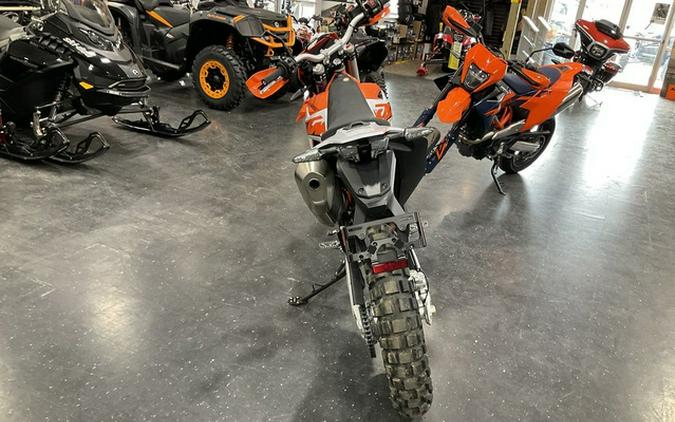 2026 KTM Enduro 690 R