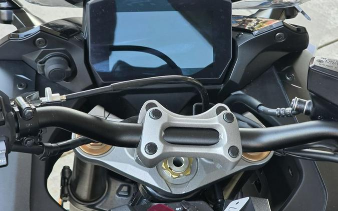 2024 Suzuki GSX-S 1000GT+