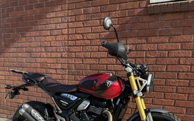 2024 Triumph Scrambler 400 X Carnival Red Phantom Black