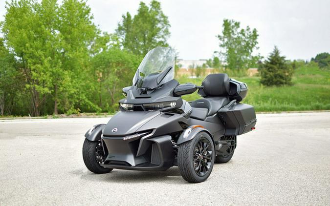 2023 Can-Am Spyder RT Review [Celebrating 2023 IFRD]