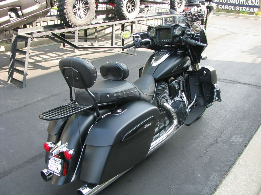 2020 Indian Motorcycle® Roadmaster® Dark Horse® Thunder Black Smoke