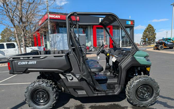 2026 Can-Am Defender HD9