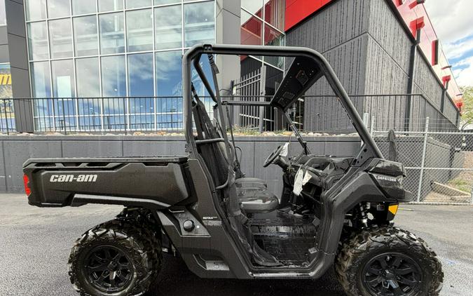 2026 Can-Am Defender HD9