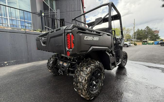 2026 Can-Am Defender HD9