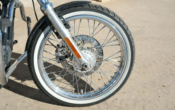 2014 HARLEY SPORTSTER SEVENTYTWO