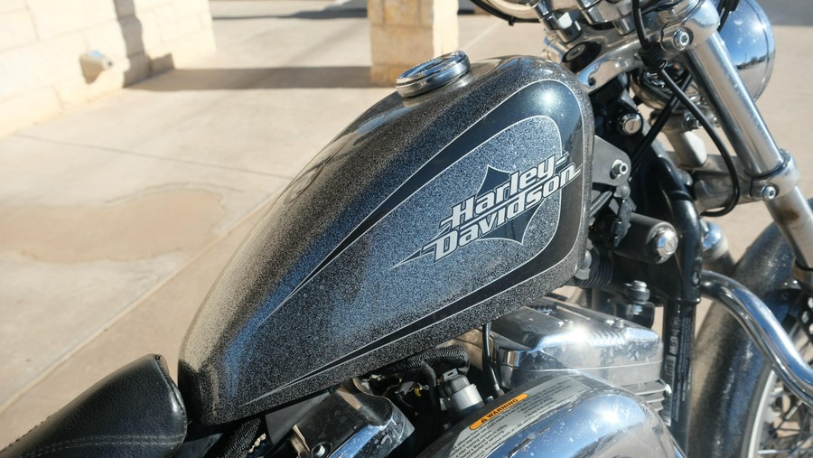 2014 HARLEY SPORTSTER SEVENTYTWO
