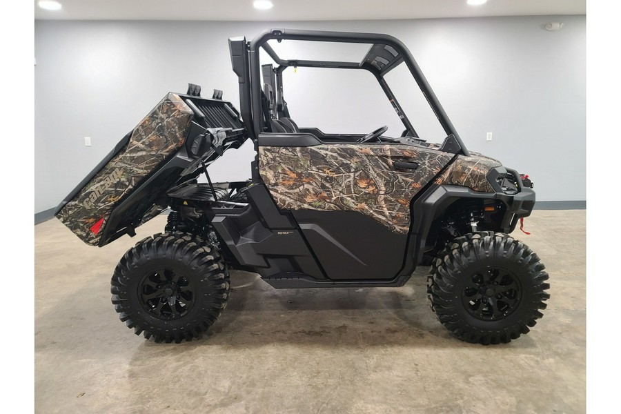 2026 Can-Am Defender X mr with Half Doors HD11