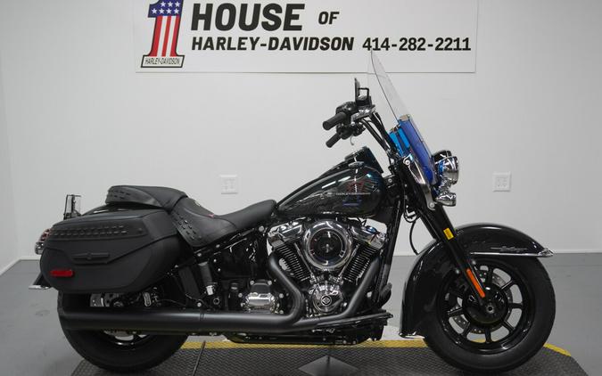 2026 Harley-Davidson® Heritage Classic Midnight Ember w/Laced Wheels