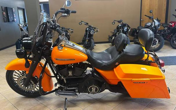 2006 Harley-Davidson® FLHRS - Road King® Custom