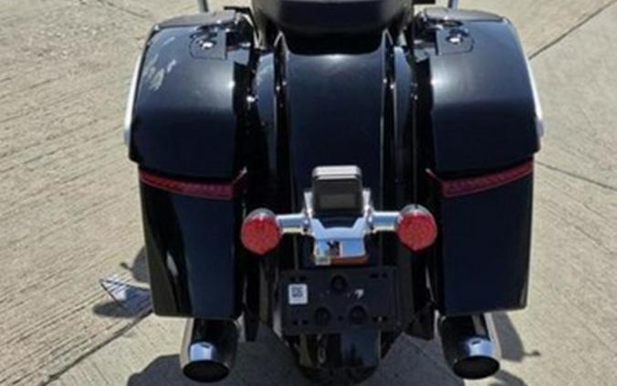 2025 Indian Chieftain PowerPlus Limited 112 w/PowerBand Audio Black Metallic