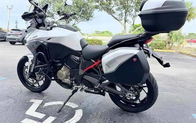 2025 Ducati Multistrada V4 S Travel & Radar Iceberg White