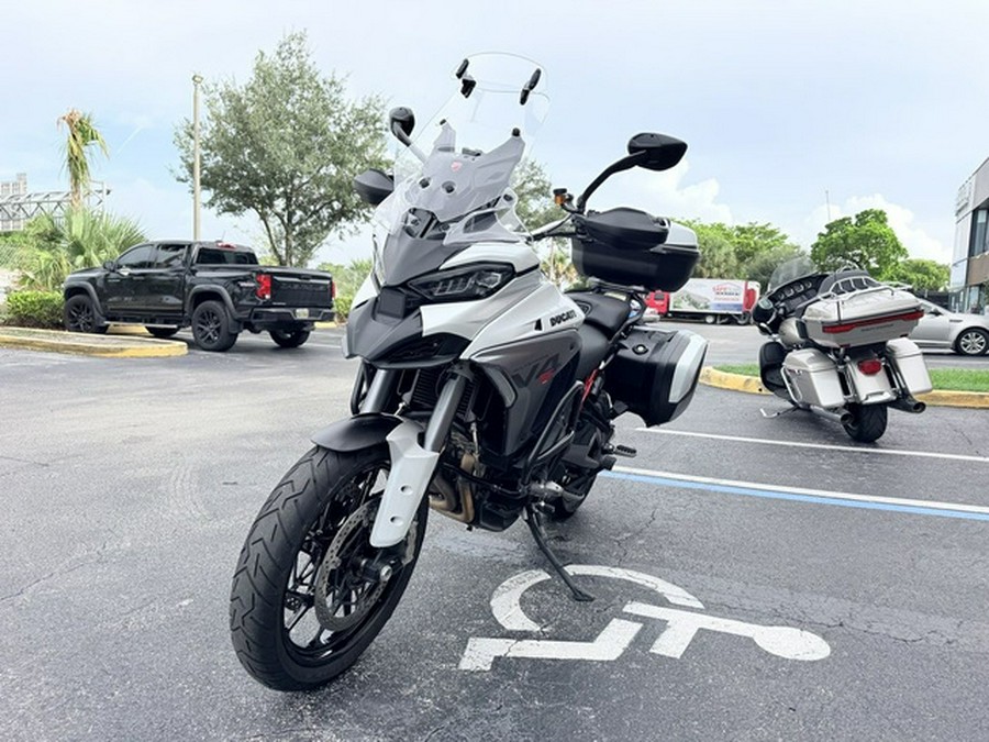 2025 Ducati Multistrada V4 S Travel & Radar Iceberg White