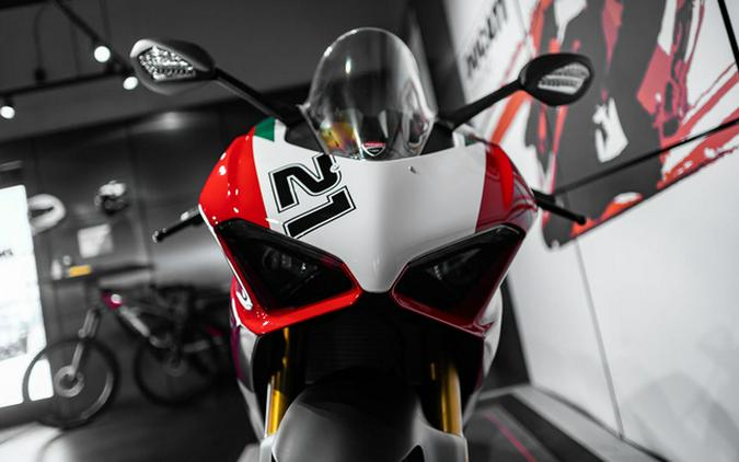 2025 Ducati Panigale V2 Bayliss 1St Championship